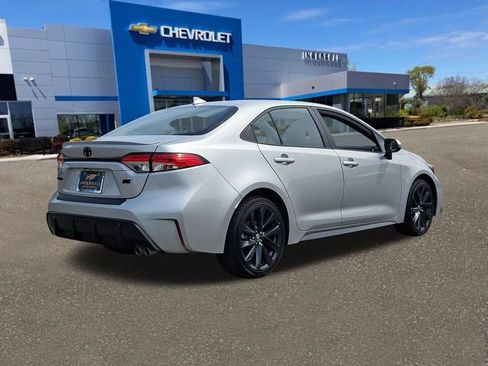 Used 2024 Toyota Corolla SE w/ SE Premium Package FWD image 26