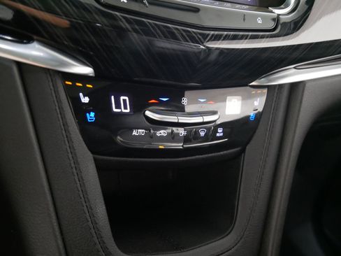 Used 2023 Cadillac XT6 Premium Luxury w/ Technology Package AWD/4WD image 23