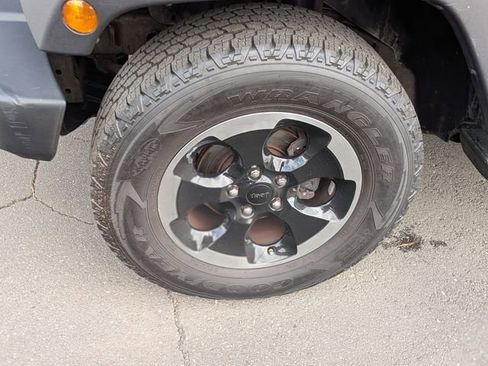 Used 2011 Jeep Wrangler Unlimited Sport image 10