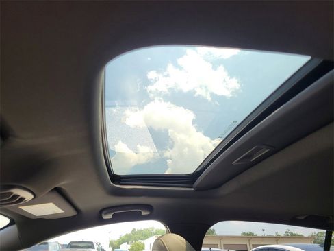 New 2025 Buick Envista Avenir image 30