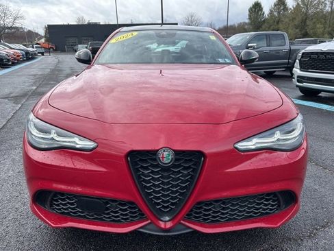 Used 2024 Alfa Romeo Giulia Veloce image 7