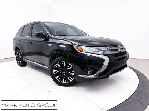 Used 2018 Mitsubishi Outlander SEL image 1