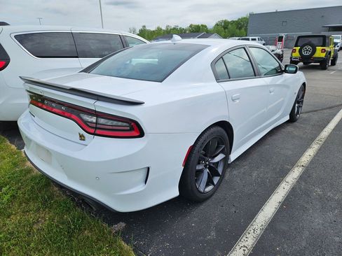 Used 2019 Dodge Charger Scat Pack RWD image 6