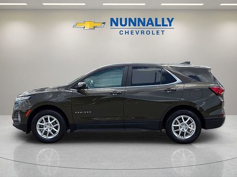 Used 2024 Chevrolet Equinox LT AWD/4WD image 2