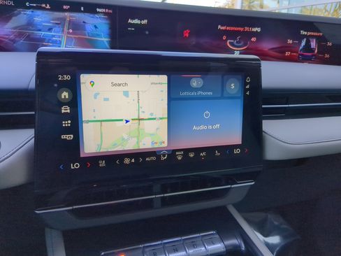 Used 2025 Lincoln Nautilus Premier image 20