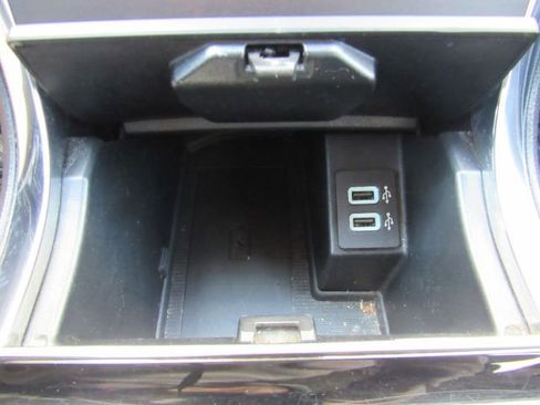 Used 2020 Ford Edge Titanium image 52