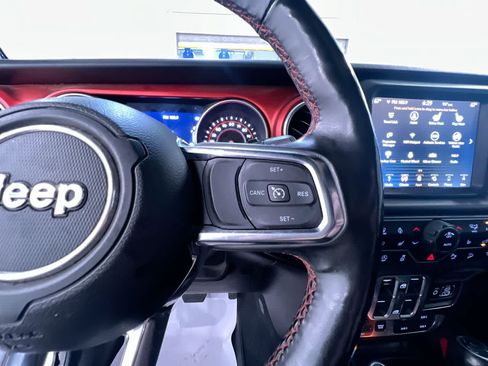 Used 2018 Jeep Wrangler Unlimited Rubicon AWD/4WD image 21