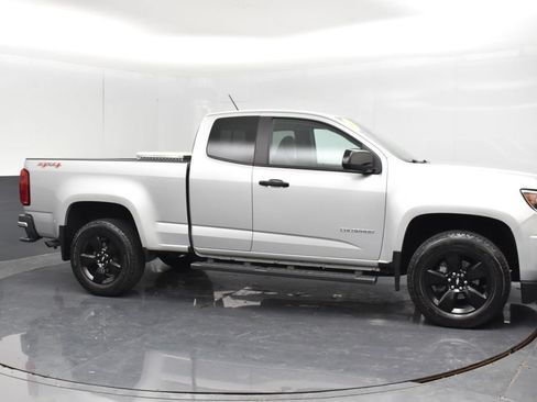 Used 2018 Chevrolet Colorado LT AWD/4WD image 9