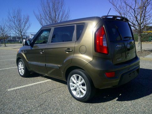Used 2012 Kia Soul + image 28