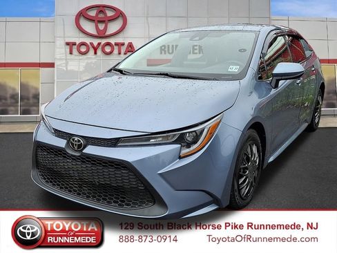 Used 2022 Toyota Corolla LE FWD image 19