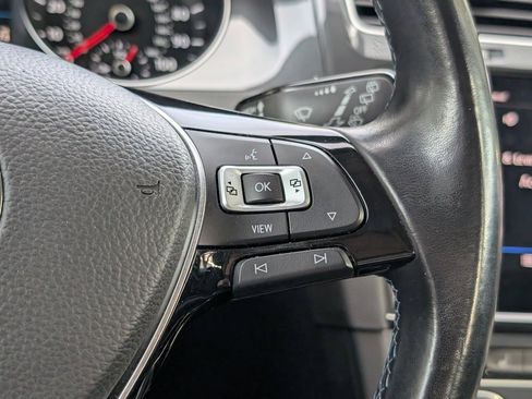 Used 2019 Volkswagen e-Golf SE w/ Driver Assistance Package image 24