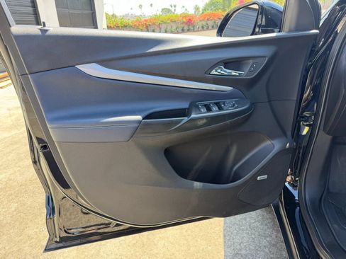 Used 2022 Chevrolet Bolt EUV Premier w/ Launch Edition FWD image 9