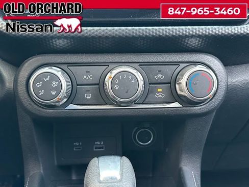 Used 2024 Nissan Kicks SV image 15