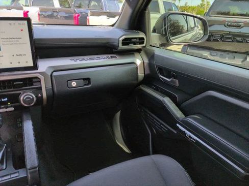 Certified 2025 Toyota Tacoma TRD Sport AWD/4WD image 16