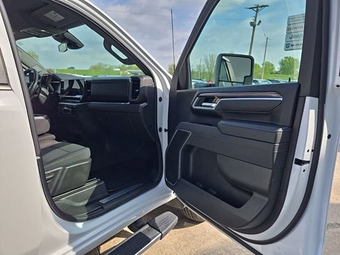 Used 2025 Chevrolet Silverado 2500 LT w/ Convenience Package AWD/4WD image 79