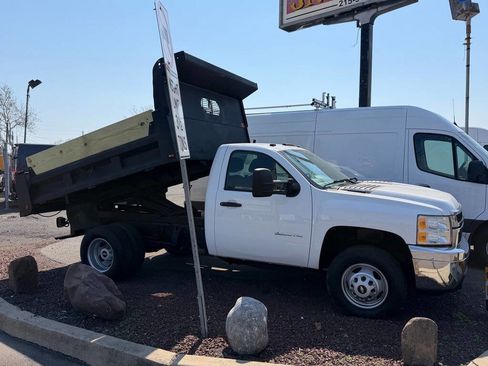 Used 2013 Chevrolet Silverado 3500 W/T w/ Snow Plow Prep Package image 1