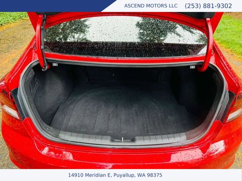 Used 2020 Hyundai Elantra SEL image 17
