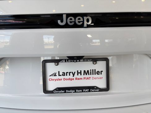 Used 2024 Jeep Grand Cherokee Limited 4xe AWD/4WD image 23