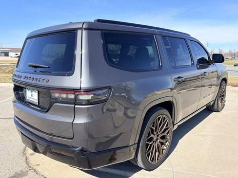 Used 2022 Jeep Grand Wagoneer Series I image 7