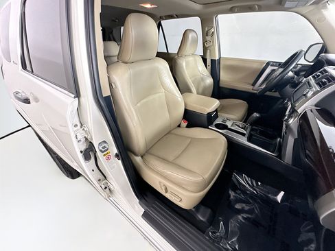 Used 2014 Toyota 4Runner Limited RWD image 28