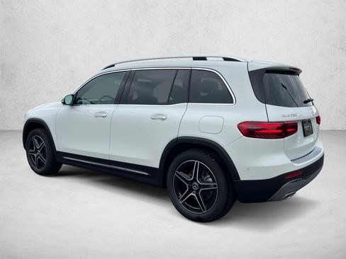 New 2026 Mercedes-Benz GLB 250 4MATIC image 7