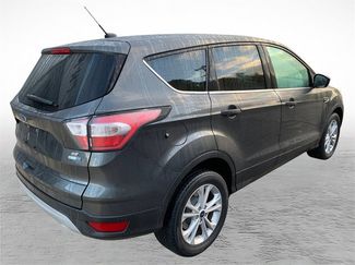 Used 2017 Ford Escape SE w/ SE Cold Weather Package AWD/4WD video 2