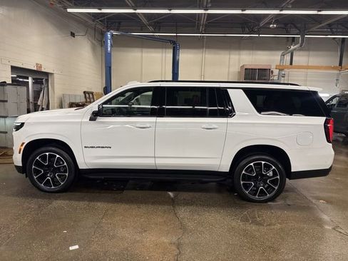 New 2026 Chevrolet Suburban RST w/ Comfort Package image 3