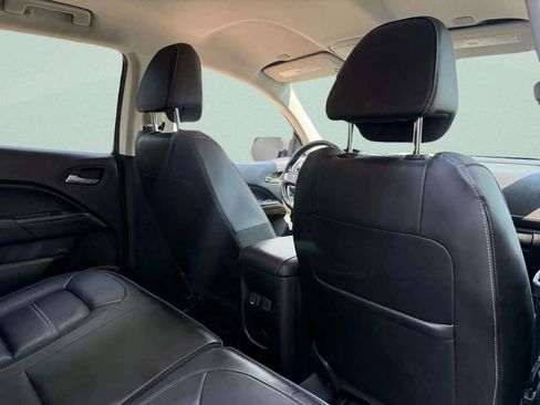 Used 2019 GMC Canyon Denali image 10