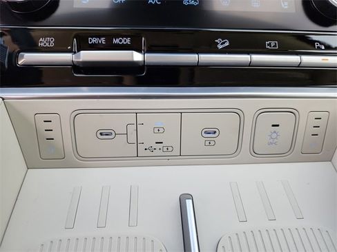 New 2025 Hyundai Santa Fe Calligraphy image 22