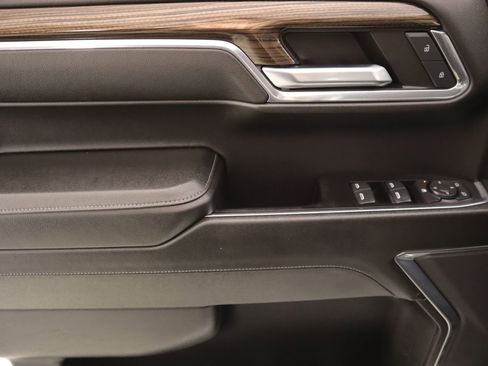 Used 2024 Chevrolet Silverado 1500 RST image 15