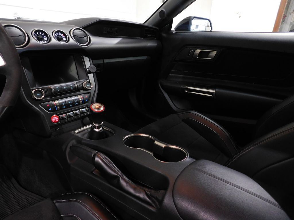 Used 2016 Ford Mustang Shelby GT350 w/ Technology Package RWD image 68