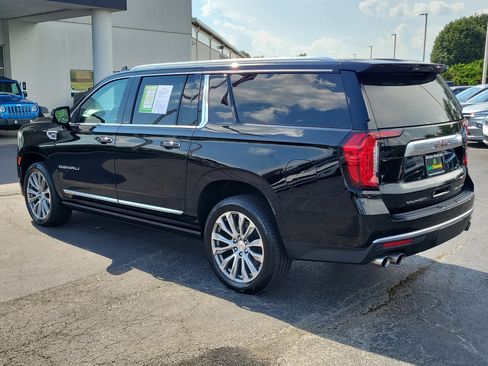 Used 2021 GMC Yukon XL Denali w/ Denali Ultimate Package AWD/4WD image 3