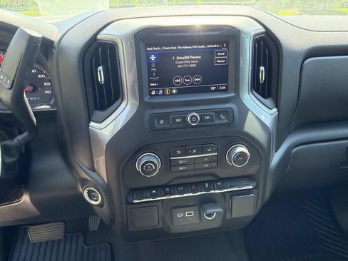 Used 2022 Chevrolet Silverado 1500 Custom RWD image 28