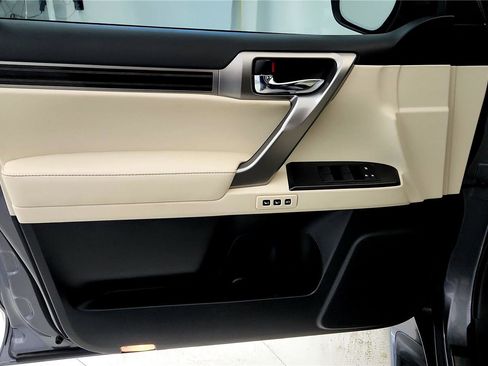 Used 2023 Lexus GX 460 Premium w/ Premium Package image 22