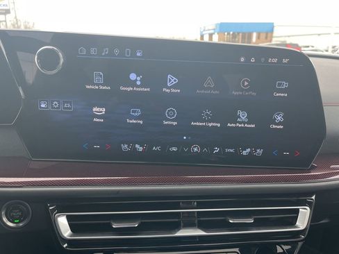 Used 2024 Chevrolet Traverse RS w/ LPO, Floor Liner Package image 25