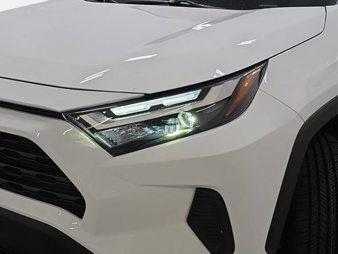 Certified 2025 Toyota RAV4 LE AWD/4WD image 27