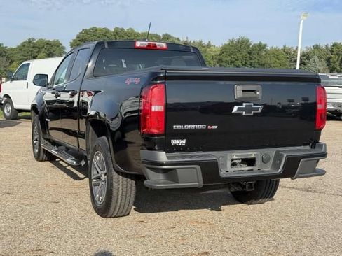 Used 2019 Chevrolet Colorado W/T w/ Custom Special Edition AWD/4WD image 6