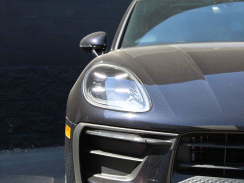 New 2025 Porsche Macan image 12