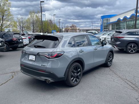 Used 2024 Honda HR-V Sport image 5