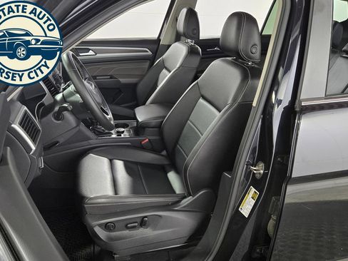 Used 2023 Volkswagen Atlas SE AWD/4WD image 25
