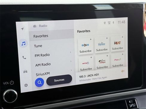 Used 2025 Toyota Camry SE image 19