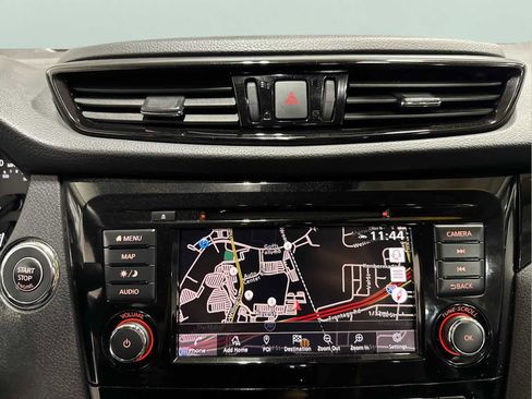 Used 2022 Nissan Rogue Sport SL w/ Premium Package image 20