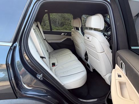 Used 2019 BMW X5 xDrive50i AWD/4WD image 15