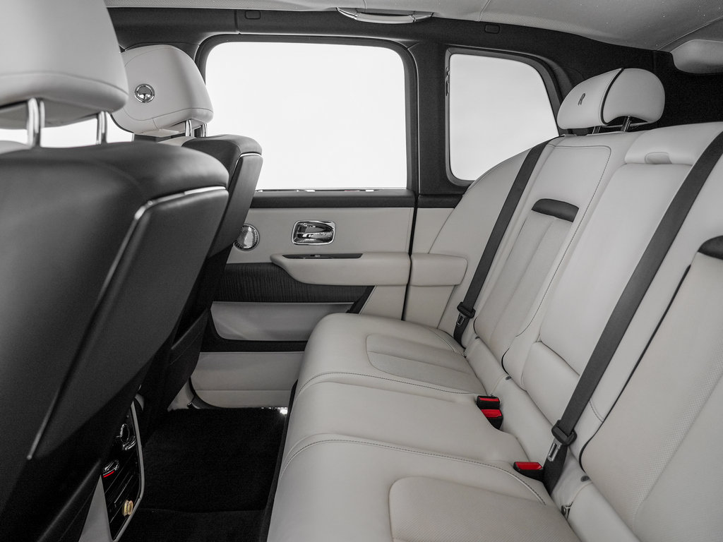 Used 2019 Rolls-Royce Cullinan AWD/4WD image 26