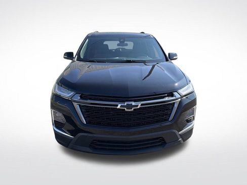 Used 2024 Chevrolet Traverse LT FWD image 2