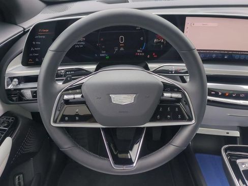 Certified 2024 Cadillac Lyriq Luxury RWD image 28