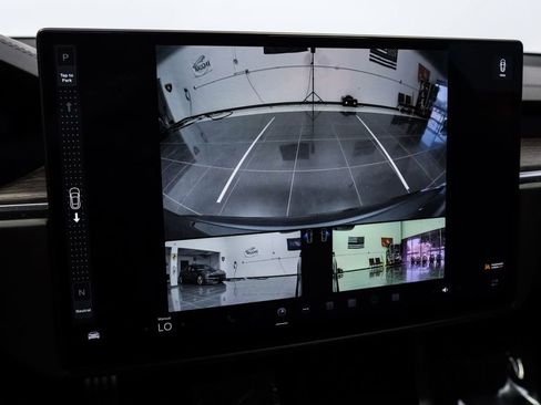 Used 2023 Tesla Model S image 28