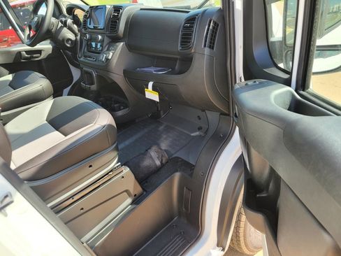 New 2025 RAM ProMaster 3500 w/ Power Group image 7