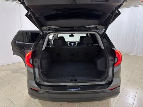 Used 2021 GMC Terrain SLE w/ Driver Convenience Package FWD image 21
