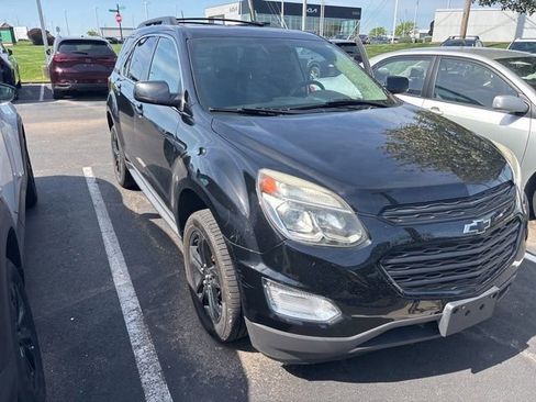 Used 2017 Chevrolet Equinox LT w/ Midnight Edition FWD image 7